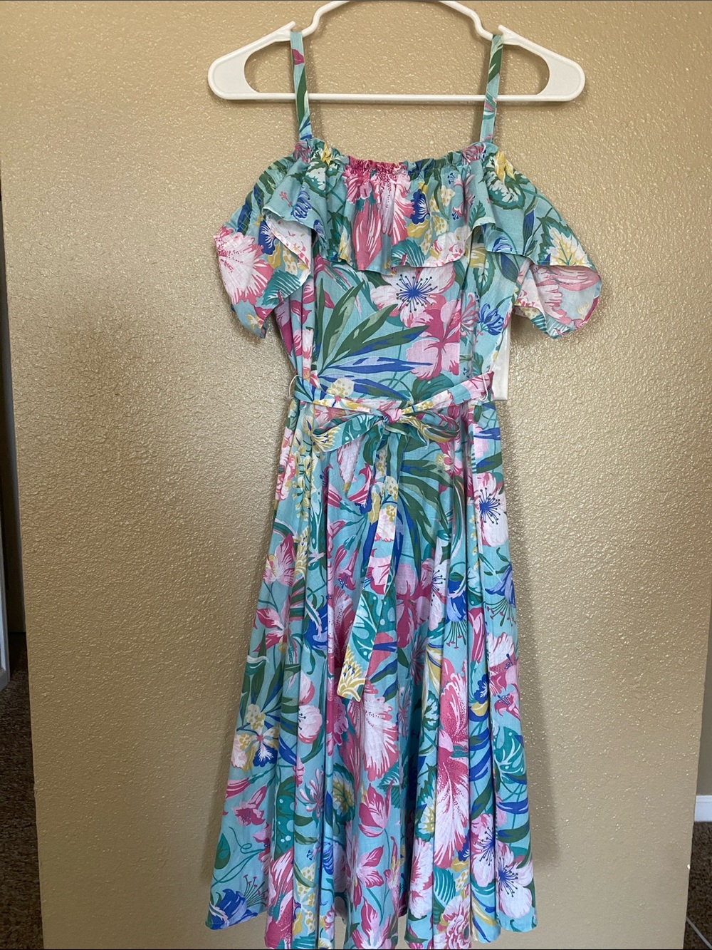 Beautiful Vintage Spring/Summer Dress